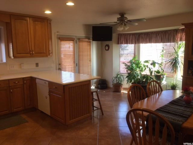 277 E Clover Ridge Dr, Sandy, UT 84070 — photo 9