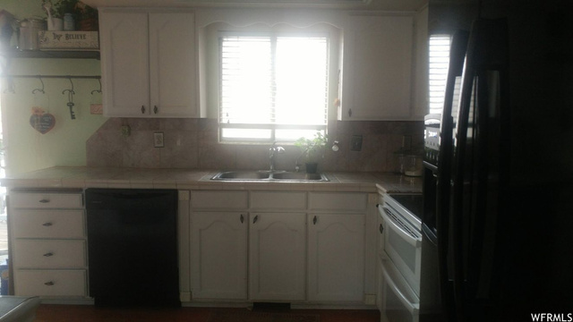 5911 S 3975 W, Roy, UT 84067 — photo 5