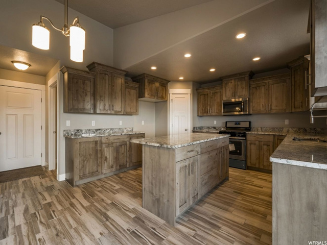 507 E 3725 N, North Ogden, UT 84414 — photo 8