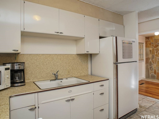 5227 S 2425 W, Roy, UT 84067 — photo 12