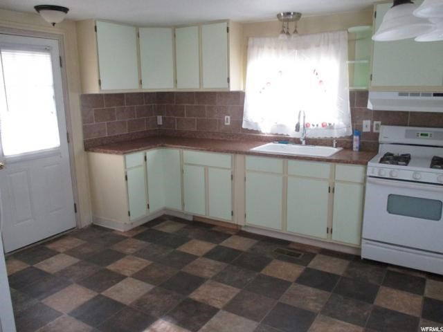 90 E 300 N, Myton, UT 84052 — photo 7