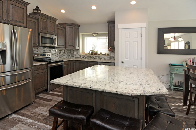 917 E 1525 N, North Ogden, UT 84404 — photo 8