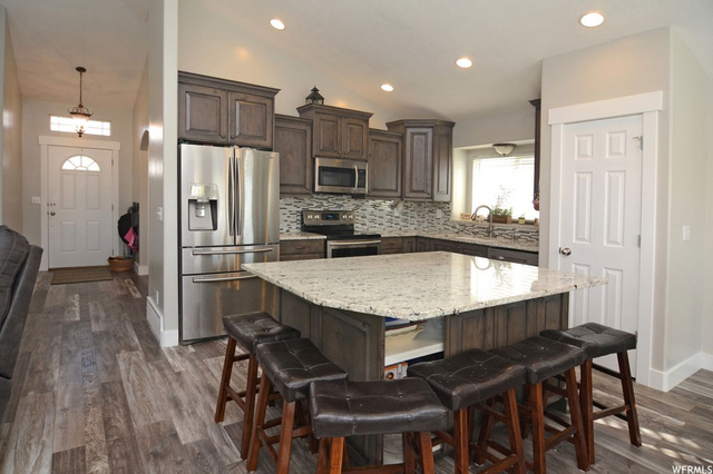 917 E 1525 N, North Ogden, UT 84404 — photo 6