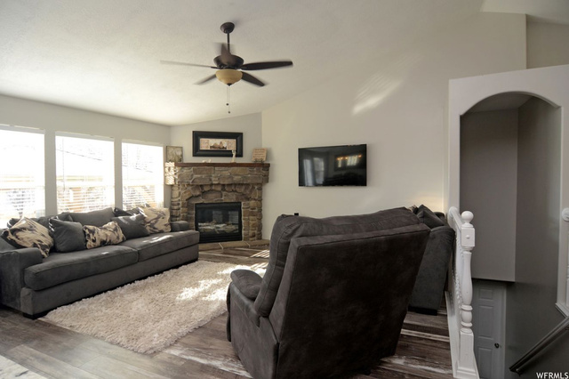 917 E 1525 N, North Ogden, UT 84404 — photo 9