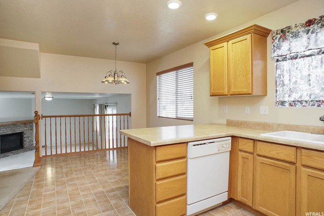 2631 W 1445 N, Clinton, UT 84015 — photo 9
