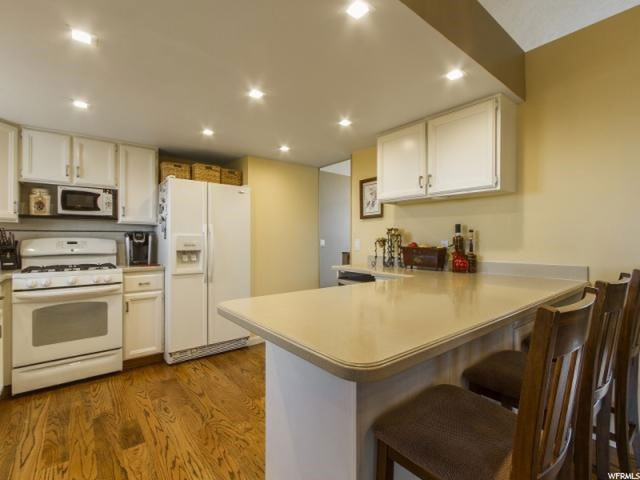 9832 S Falconhurst Dr E, Sandy, UT 84092 — photo 10
