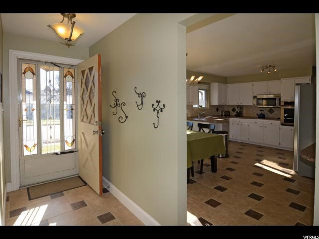 764 Panorama Dr, Ogden, UT 84403 — photo 9