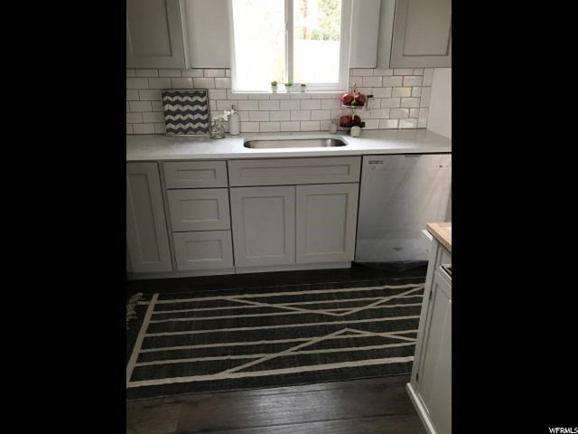 1112 N Deerfield Dr, Centerville, UT 84014 — photo 8