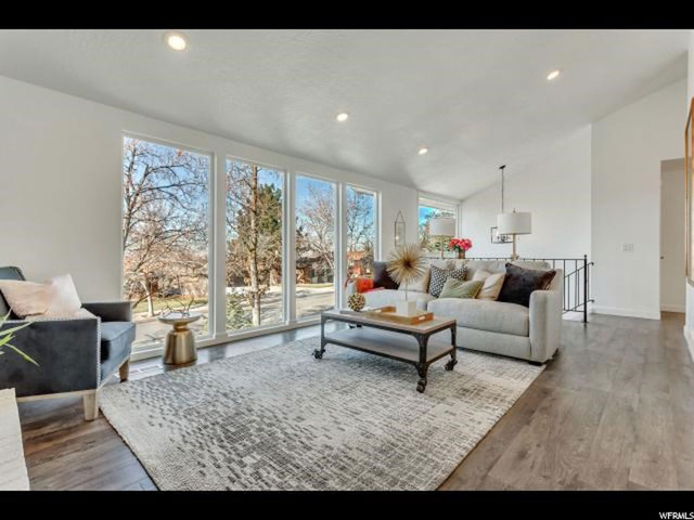 1112 N Deerfield Dr, Centerville, UT 84014 — photo 4