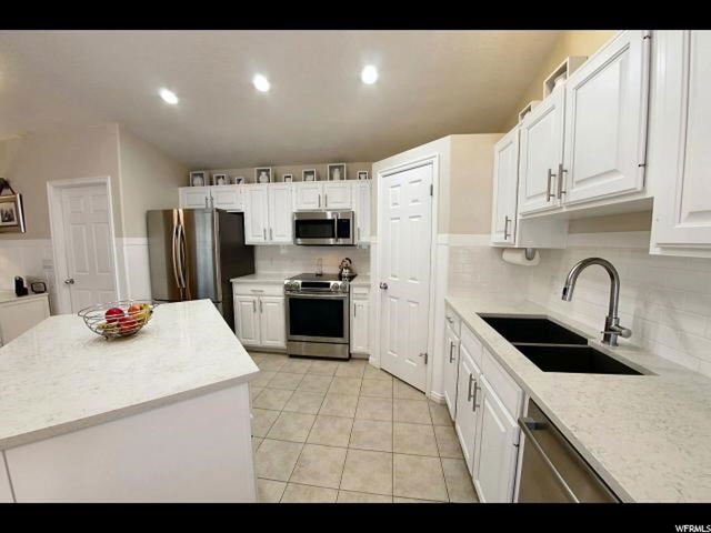 840 E 2150 S, Clearfield, UT 84015 — photo 8