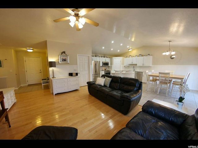 840 E 2150 S, Clearfield, UT 84015 — photo 4