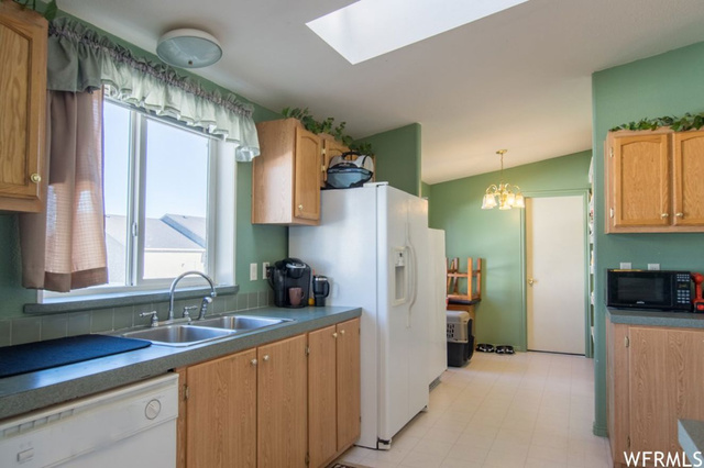437 E 1400 S, Garland, UT 84312 — photo 10