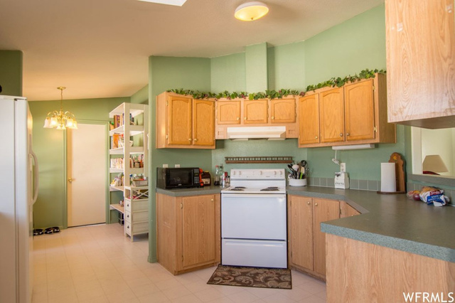 437 E 1400 S, Garland, UT 84312 — photo 11