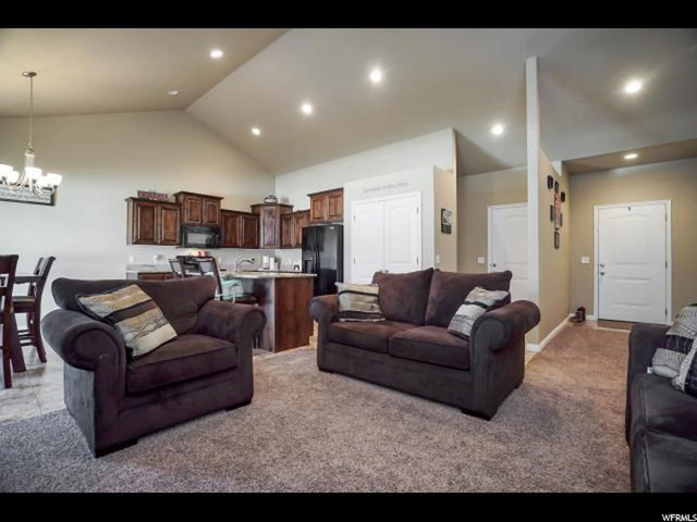 1396 W 2340 N, Clinton, UT 84015 — photo 3