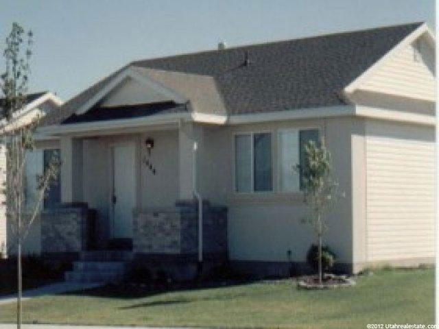 1444 Clemente Dr, Tooele, UT 84074 — photo 2
