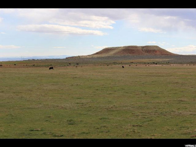 4689 N 10500 E, Lapoint, UT 84039 — photo 7