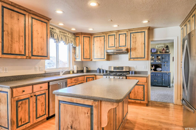 2848 N 2175 E, Layton, UT 84040 — photo 4