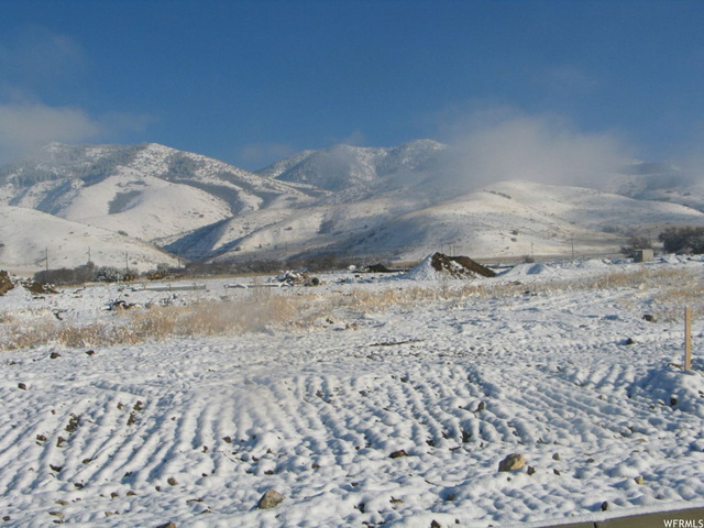 258 S 1100 E #14, Smithfield, UT 84335 — photo 3