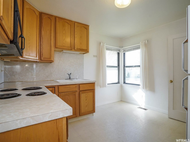 396 Cherry Dr, Riverdale, UT 84405 — photo 7