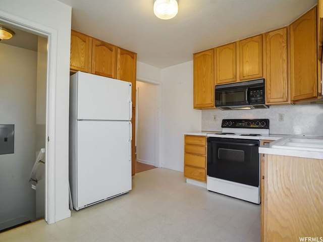 396 Cherry Dr, Riverdale, UT 84405 — photo 11