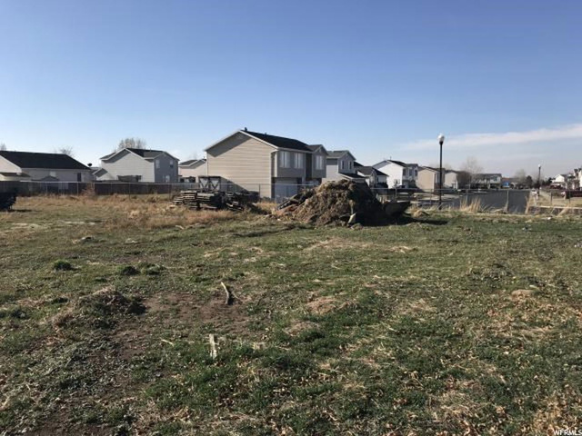 2093 W 2300 N, Clinton, UT 84015 — photo 11