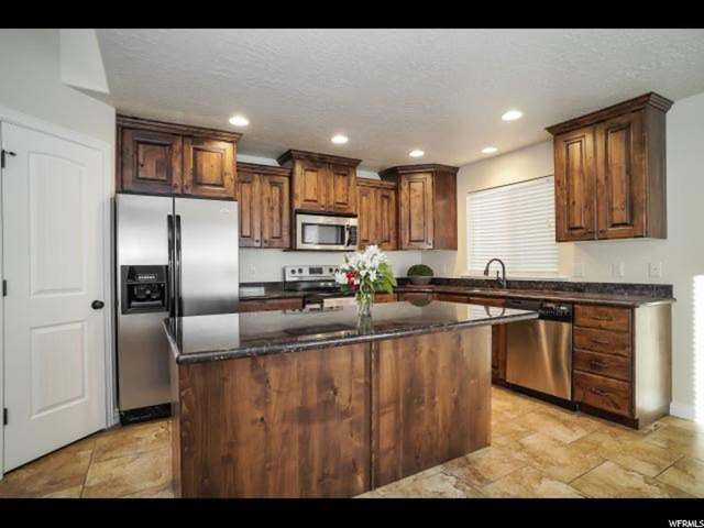 52 E Whitaker Cir, Kaysville, UT 84037 — photo 11
