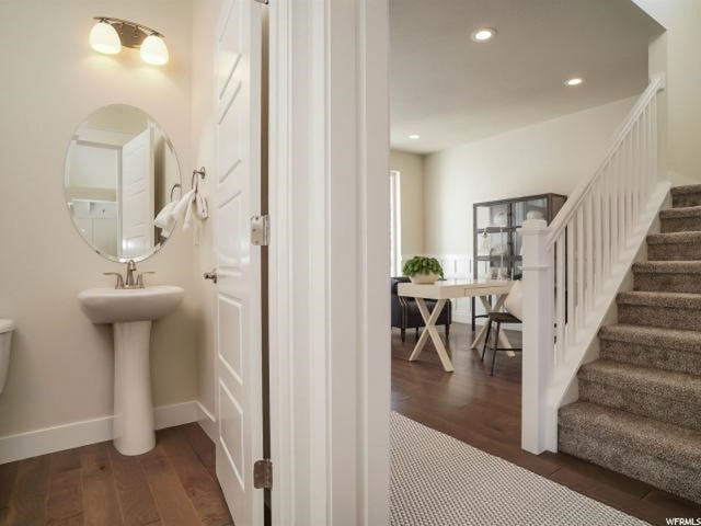 362 S 400 E, Centerville, UT 84014 — photo 8
