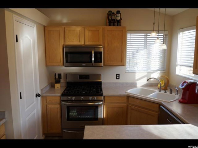 1408 N 820 W, Clinton, UT 84015 — photo 4