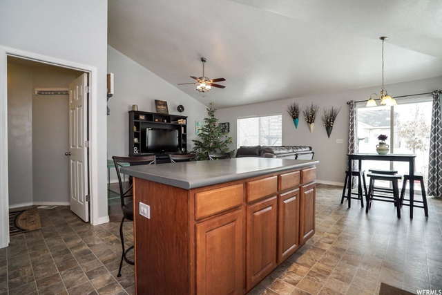 925 E James Cir, Clearfield, UT 84015 — photo 9