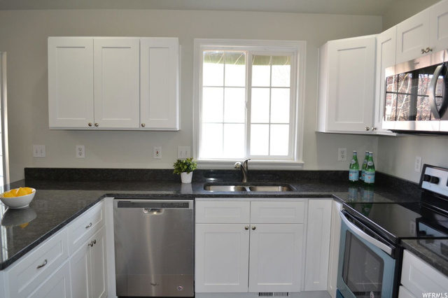 1708 N 2615 W, Clinton, UT 84015 — photo 6