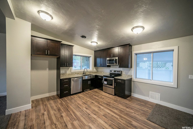 652 E 1130 N, Bountiful, UT 84010 — photo 2