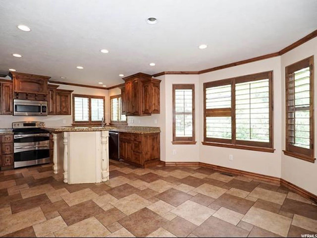 520 E 1700 N, North Ogden, UT 84414 — photo 8