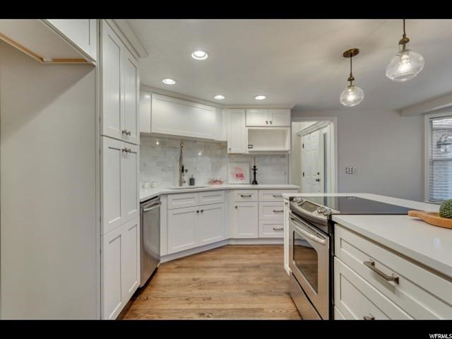 117 E 2050 N, Centerville, UT 84014 — photo 2