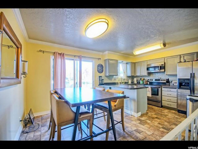 1060 E Fallbrook Way, Sandy, UT 84094 — photo 6