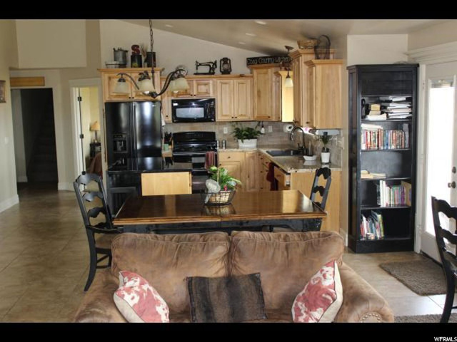 6375 W 2000 N, Petersboro, UT 84325 — photo 4