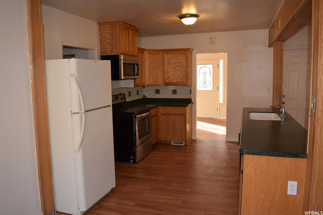 886 N 200 E, American Fork, UT 84003 — photo 7