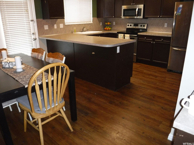 328 E 2350 N, North Ogden, UT 84414 — photo 10