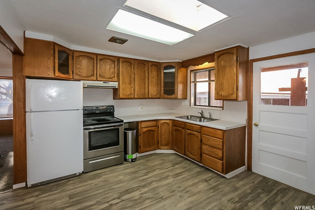 589 W Capri, Murray, UT 84123 — photo 6