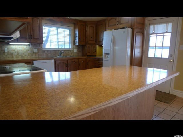 824 E Elm St S, Layton, UT 84041 — photo 7