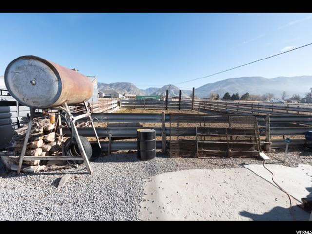 280 N 400 E, Levan, UT 84639 — photo 4