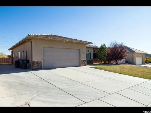 402 N 2720 E, St. George, UT 84790 — photo 2
