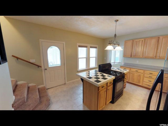 189 S 500 E, Hyrum, UT 84319 — photo 2