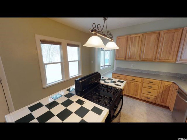 189 S 500 E, Hyrum, UT 84319 — photo 4