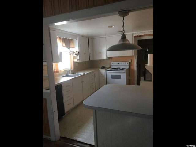 214 E Vine St S, Murray, UT 84107 — photo 2