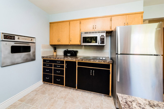 195 E Main St, Wellsville, UT 84339 — photo 2