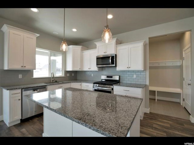 995 S 1600 W, Syracuse, UT 84075 — photo 10