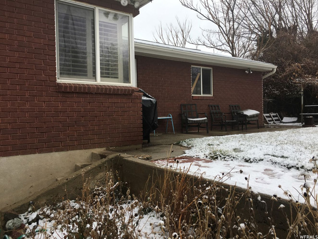 429 W 2700 S, Bountiful, UT 84010 — photo 2