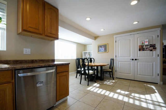 485 E 8400 S, Sandy, UT 84070 — photo 9