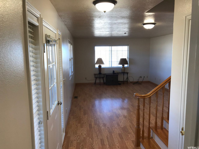 860 N State St E, Sigurd, UT 84657 — photo 8