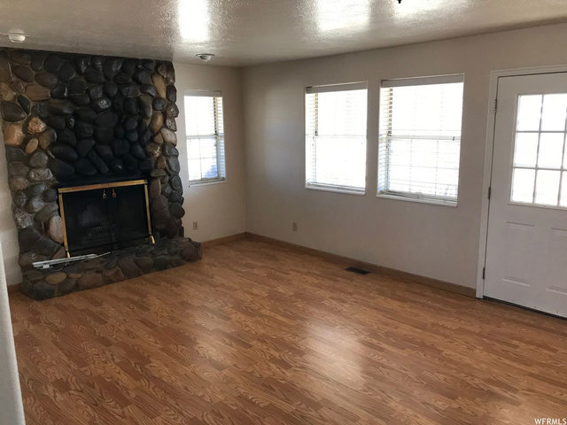 860 N State St E, Sigurd, UT 84657 — photo 10